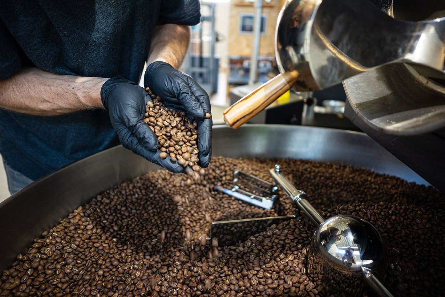 Kaffeewunder Kaffee Nr. 04 / 100% Arabica Bohnen / 3er Blend / 500g)