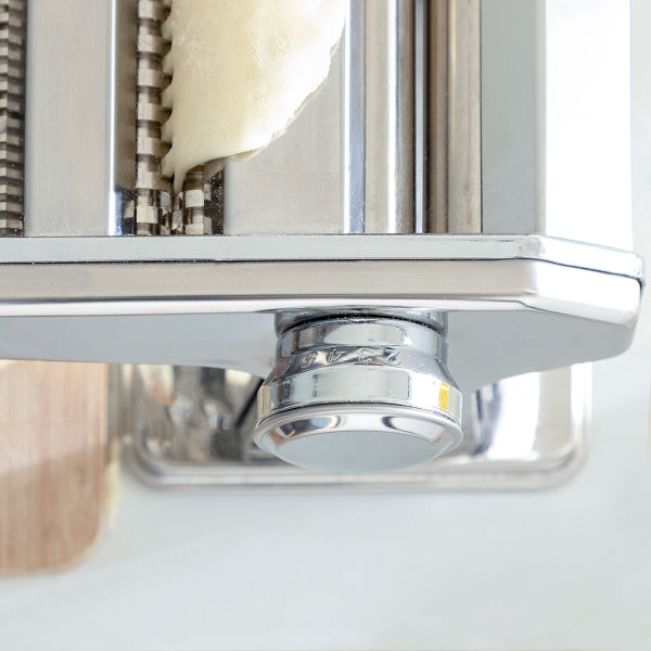 InnovaGoods Nudelmaschine – Frische Pasta selbst gemacht (3 Walzen, 8 Stufen, mit Rezepten)
